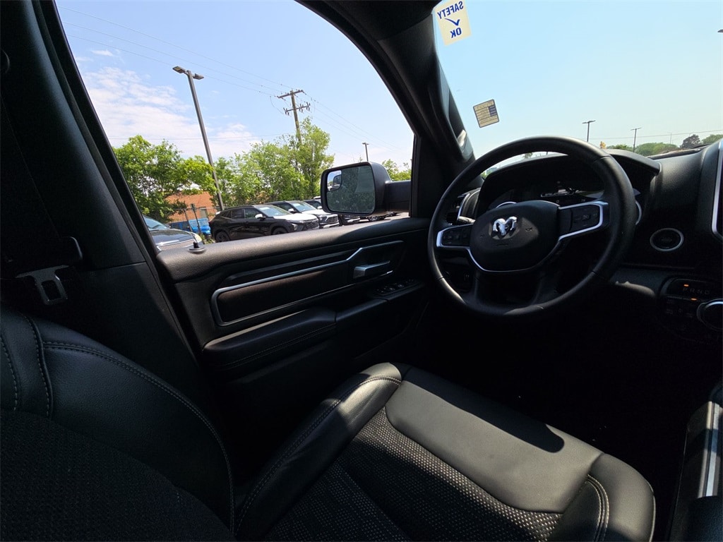 2024 RAM 1500 - Image 15