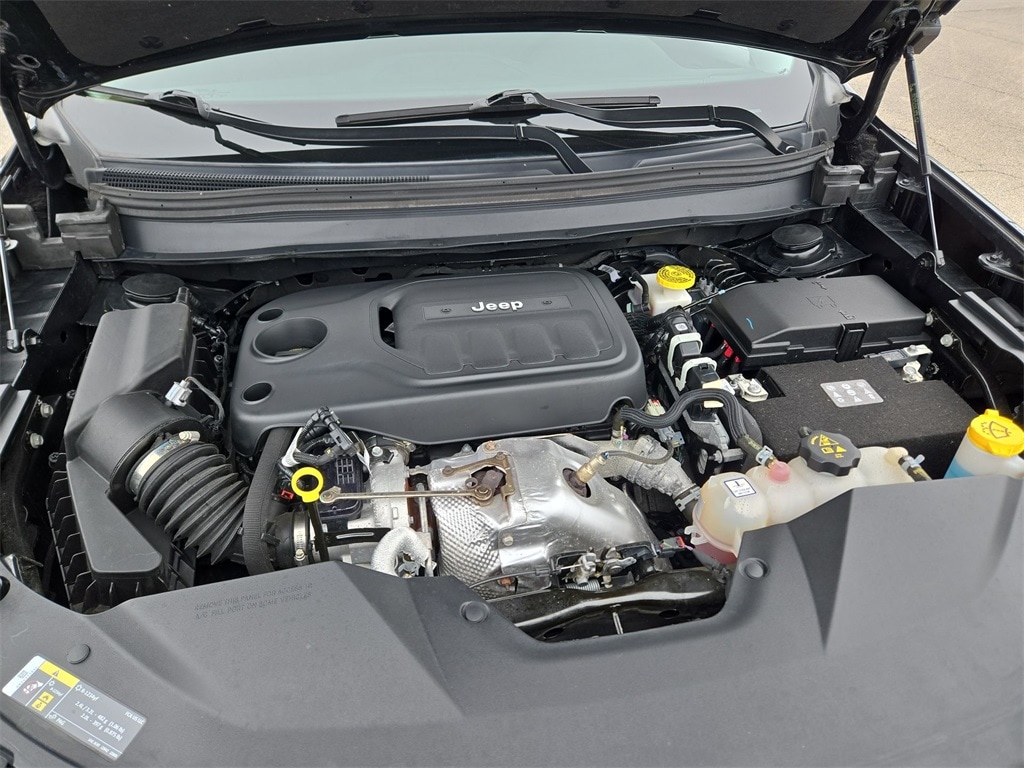 2022 JEEP CHEROKEE - Image 30