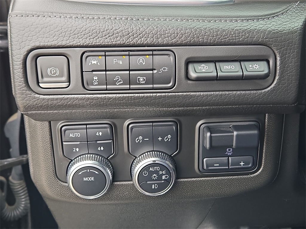 2022 GMC YUKON - Image 18