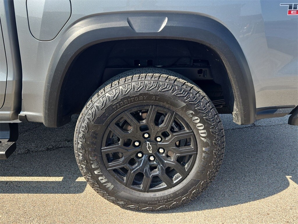 2024 CHEVROLET COLORADO - Image 39