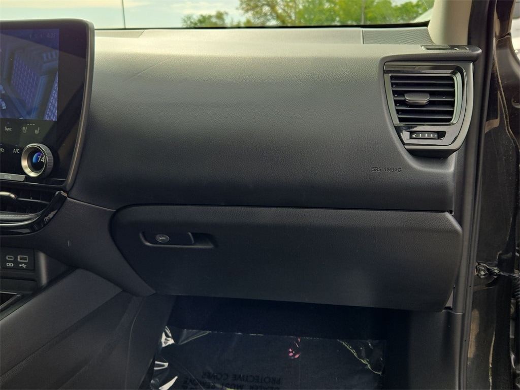 2022 LEXUS NX - Image 36