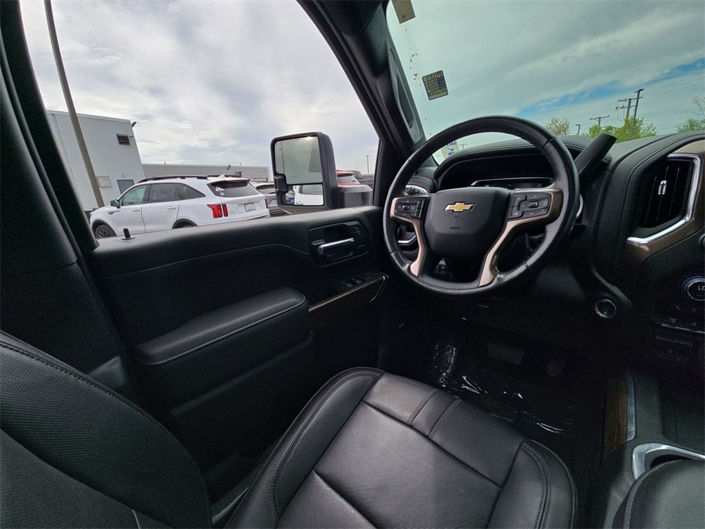 2022 CHEVROLET SILVERADO HD - Image 15