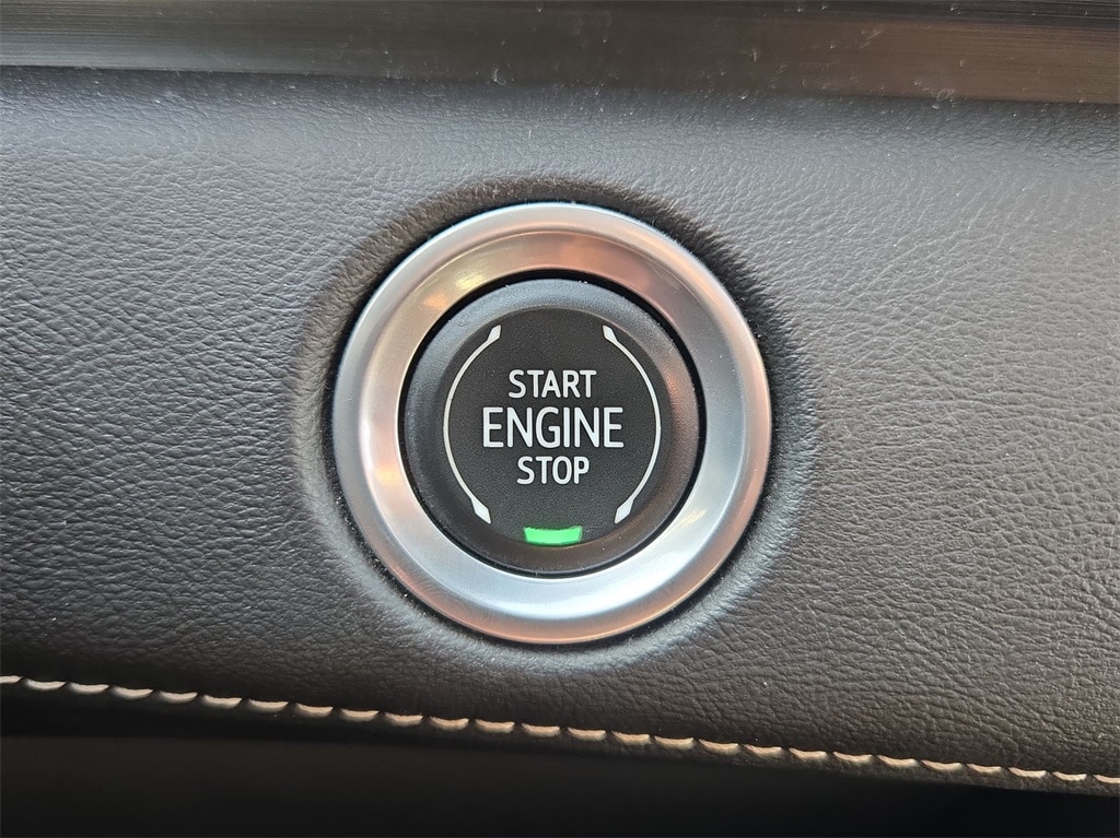 2022 CADILLAC ESCALADE - Image 17