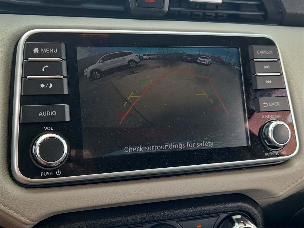 2021 NISSAN VERSA - Image 20