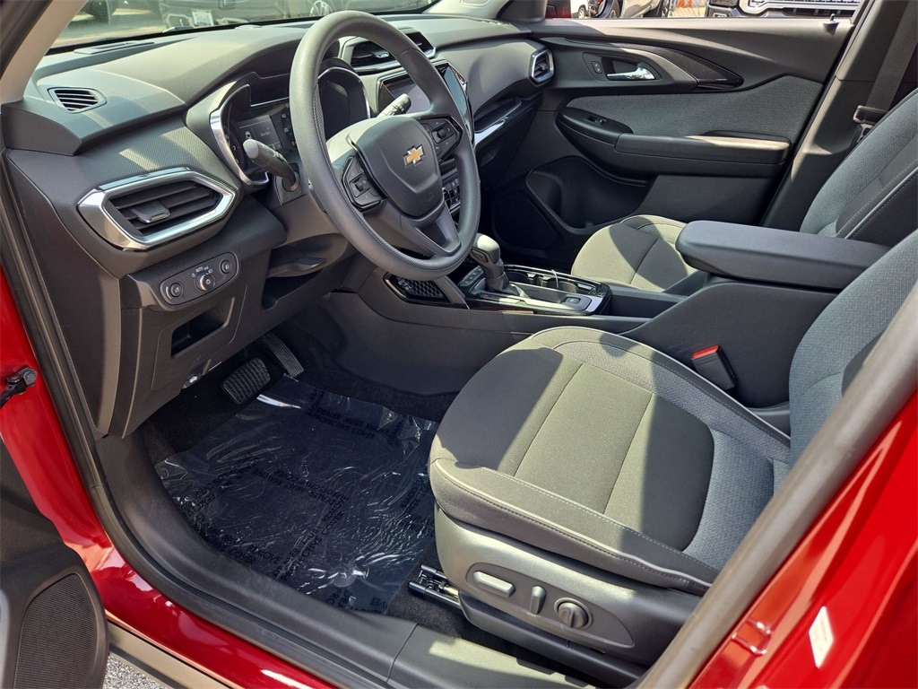 2023 CHEVROLET TRAILBLAZER - Image 18