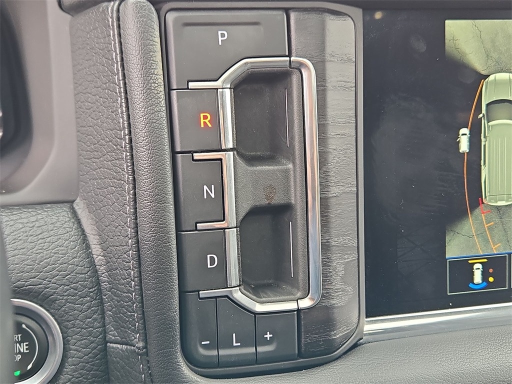 2022 GMC YUKON - Image 16