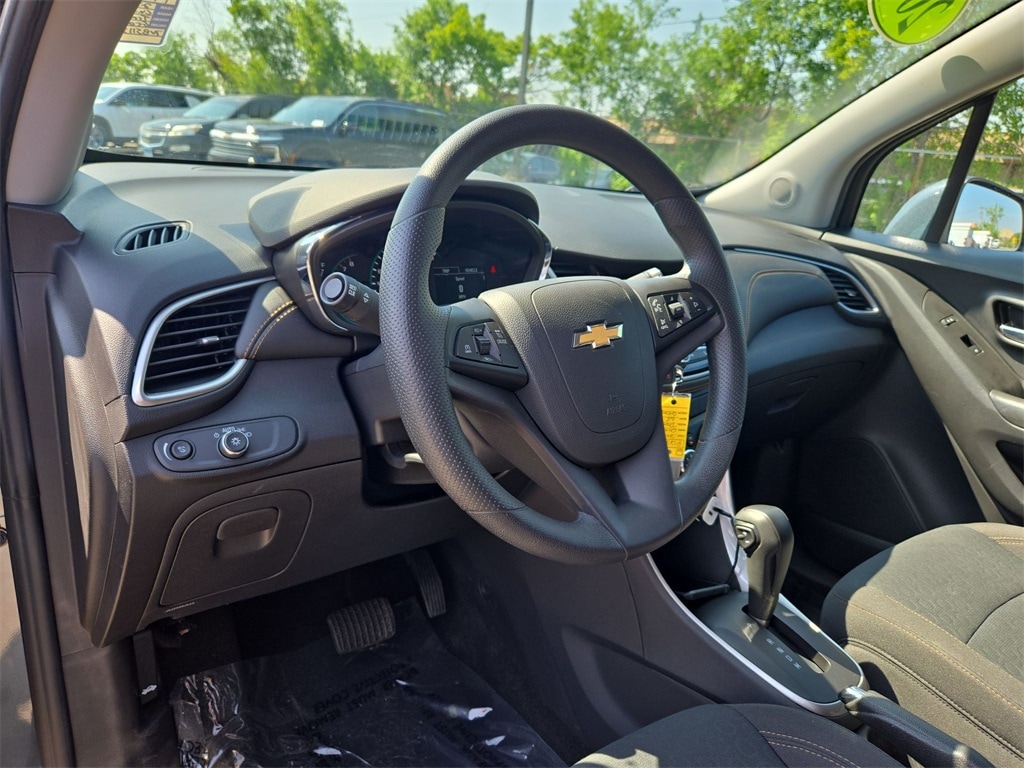 2022 CHEVROLET TRAX - Image 16