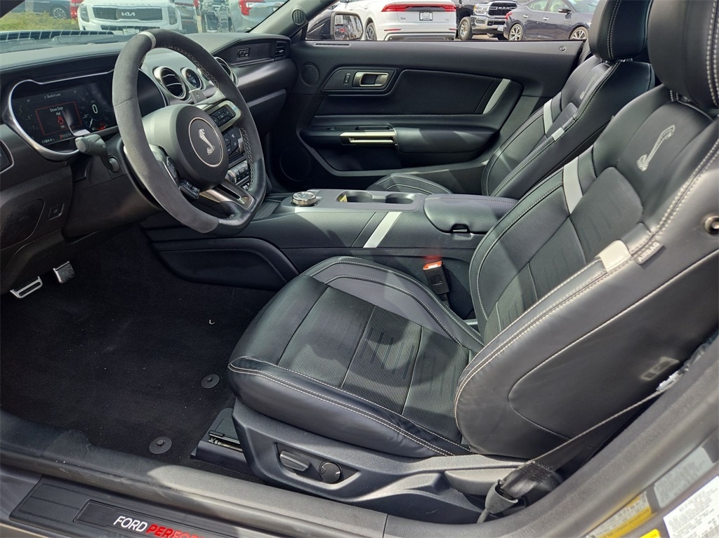 2021 FORD MUSTANG - Image 22