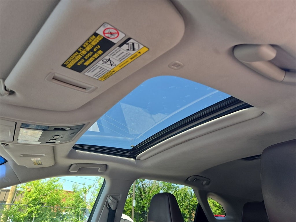 2017 LEXUS RX - Image 25