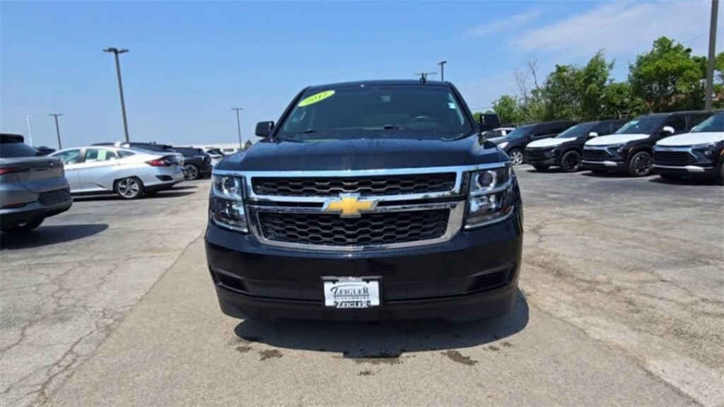 2017 Chevrolet Tahoe LS photo 4