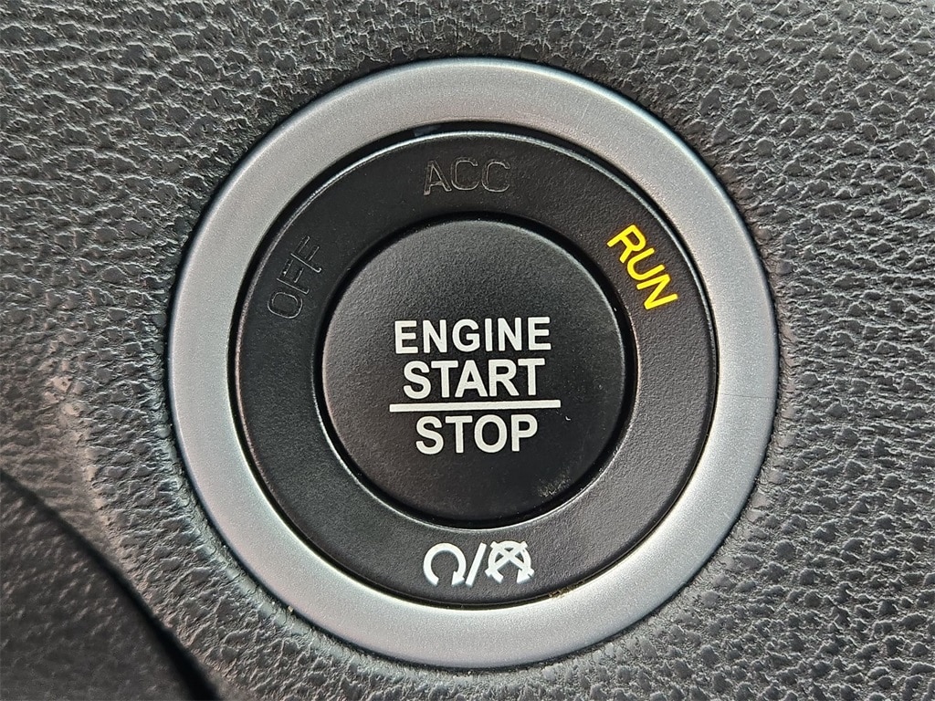 2023 DODGE CHARGER - Image 17