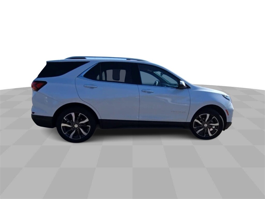 2022 Chevrolet Equinox Premier photo 2