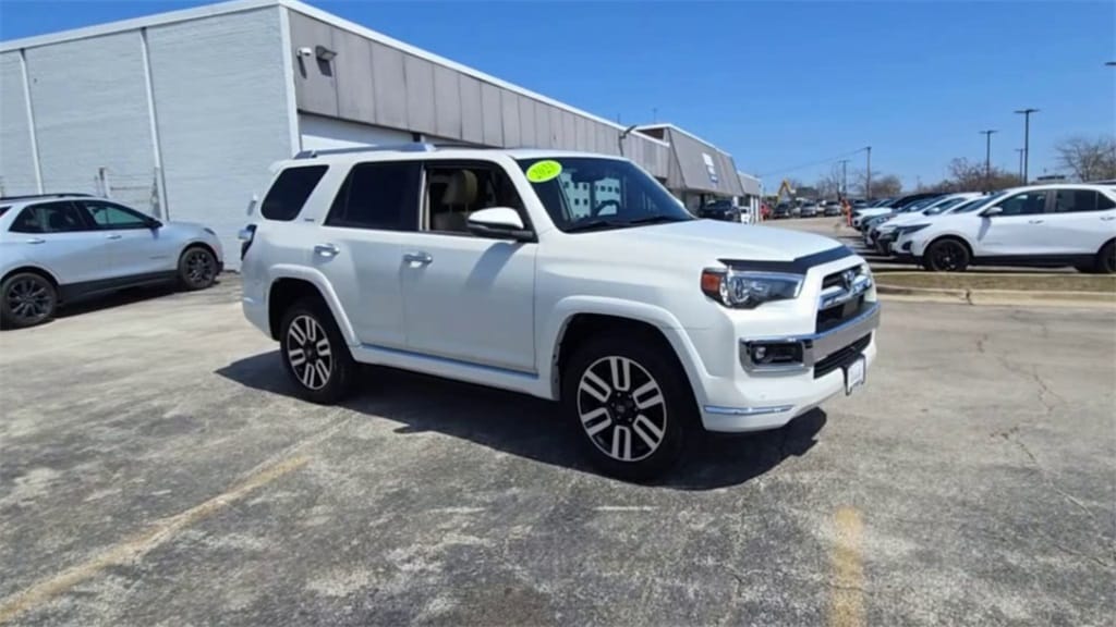 2023 TOYOTA 4RUNNER - Image 2