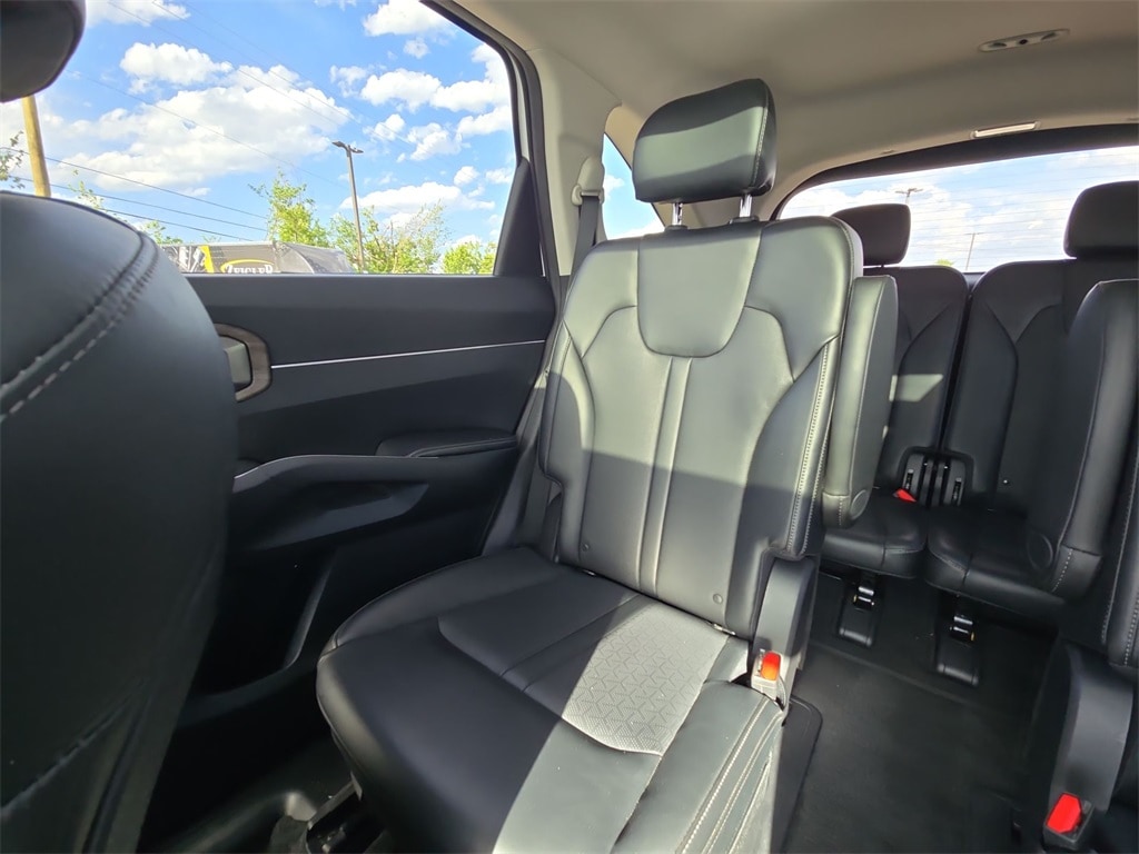 2022 KIA SORENTO - Image 12