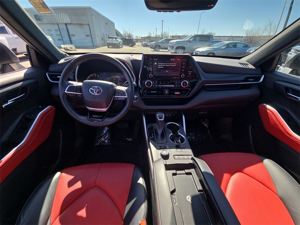 2022 TOYOTA HIGHLANDER - Image 10