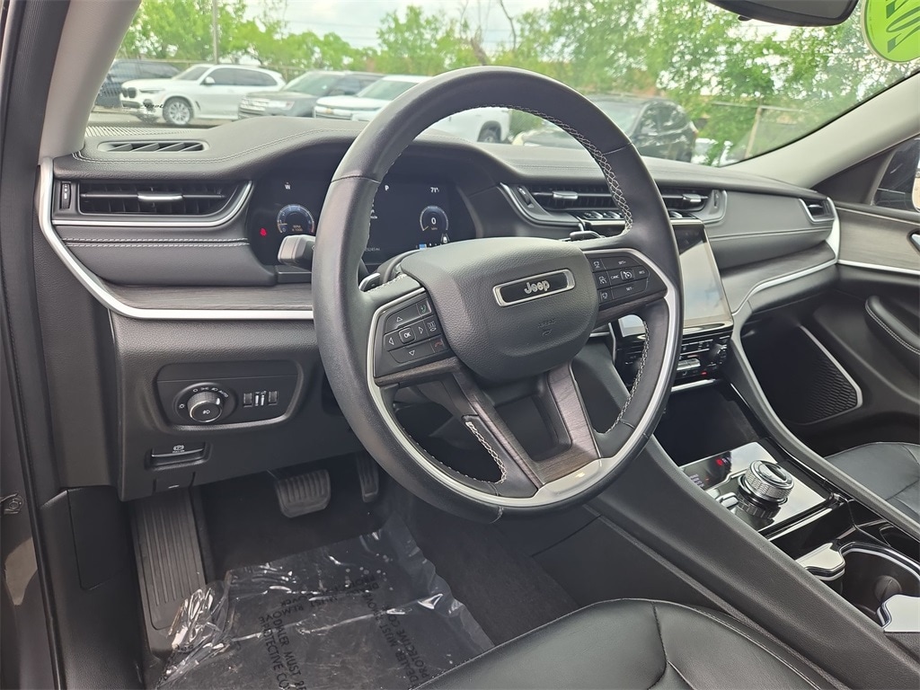 2022 JEEP GRAND CHEROKEE L - Image 16