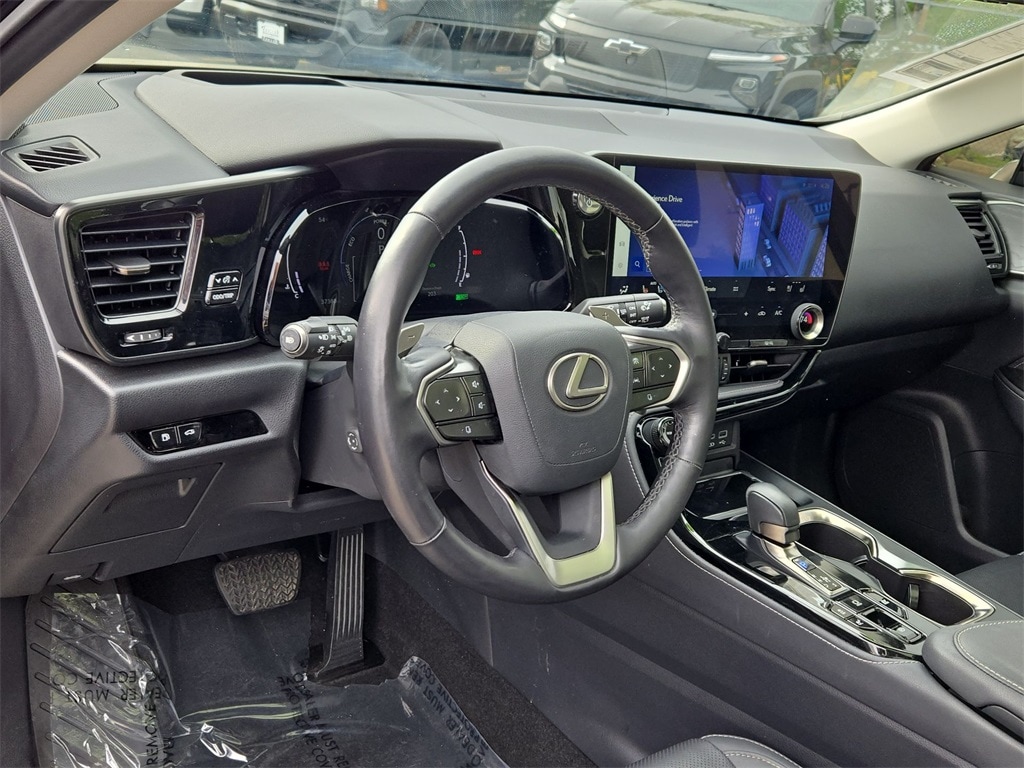2022 LEXUS NX - Image 16