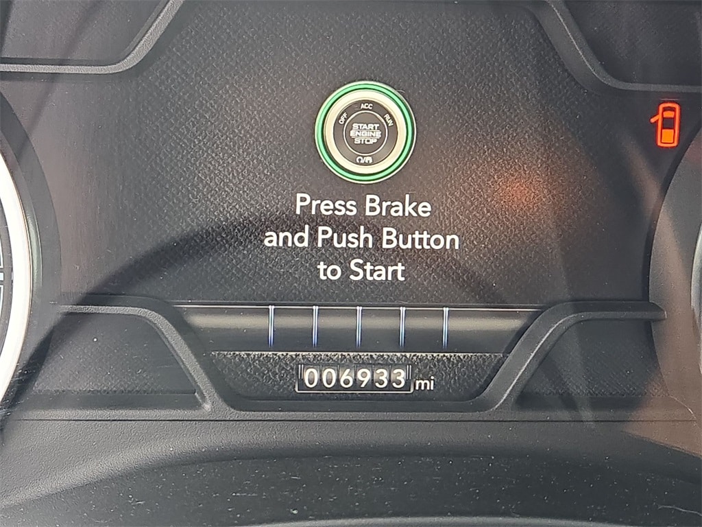 2023 RAM 1500 - Image 12