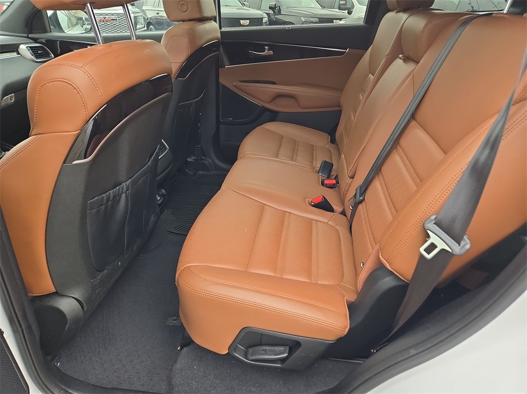 2019 KIA SORENTO - Image 26