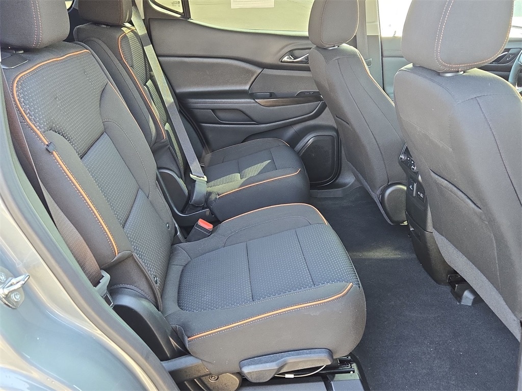 2023 GMC ACADIA - Image 26