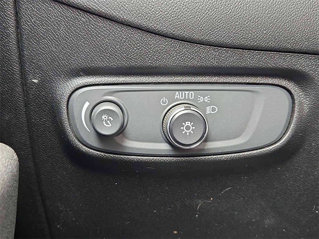 2019 CHEVROLET EQUINOX - Image 24