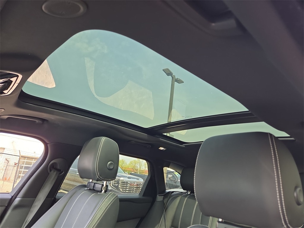 2023 LAND ROVER RANGE ROVER VELAR - Image 19