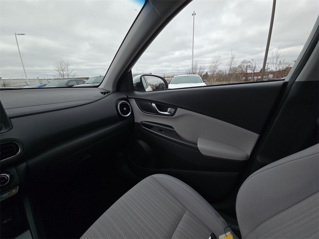 2022 HYUNDAI KONA - Image 11