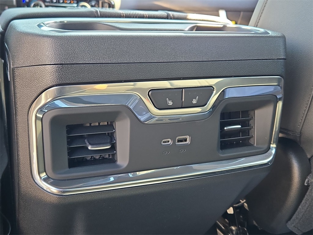 2025 Chevrolet Silverado 2500 HD High Country - Photo 22