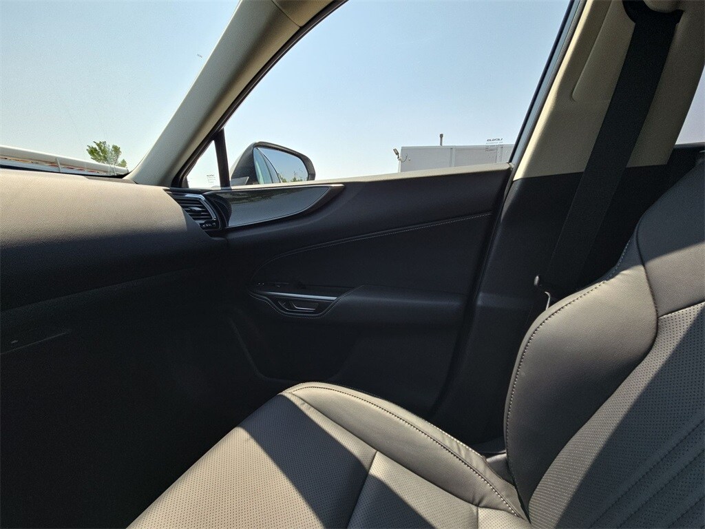 2024 LEXUS NX - Image 11
