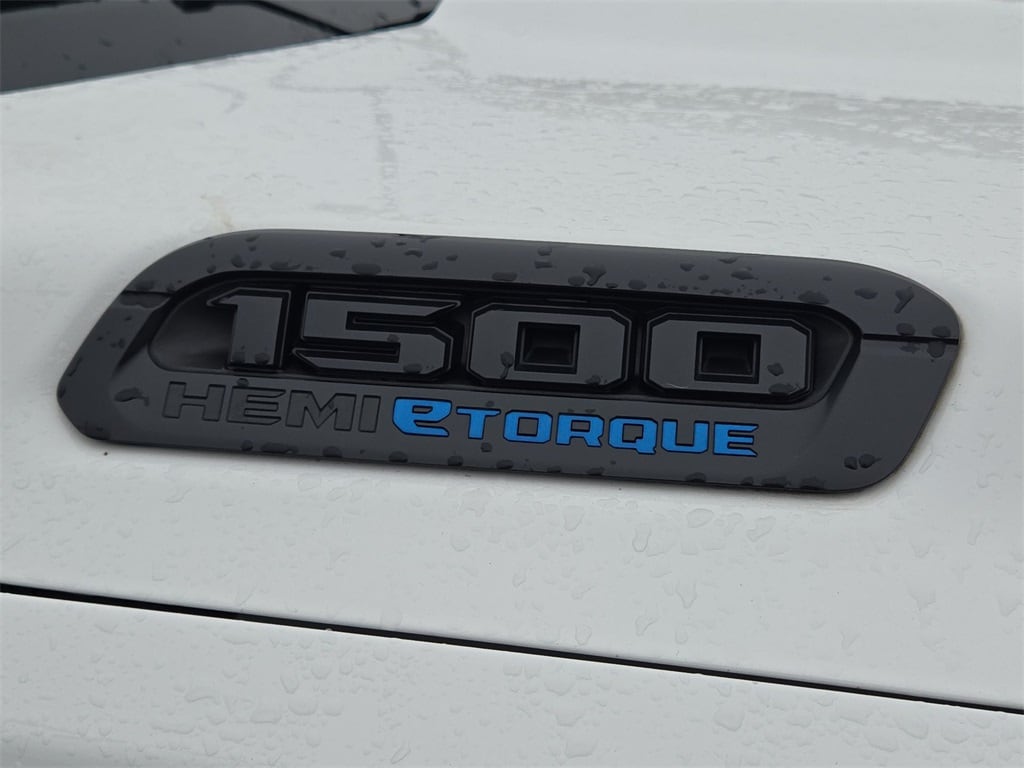 2023 RAM 1500 - Image 30