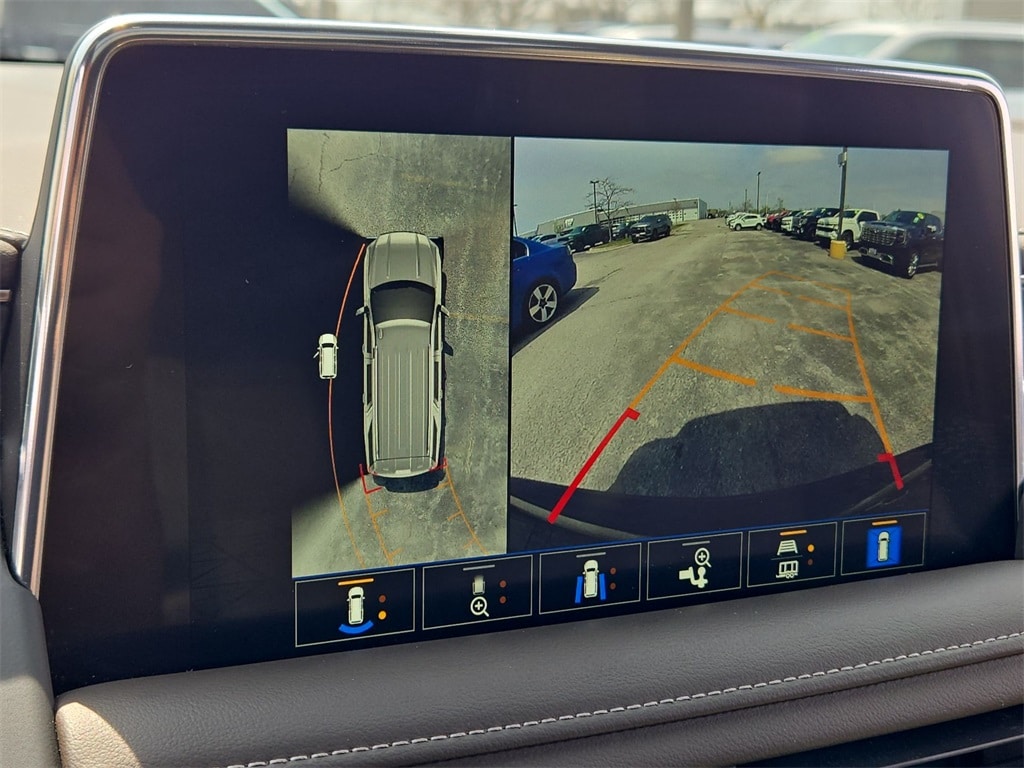 2022 GMC YUKON - Image 15