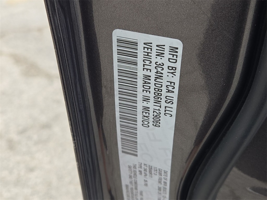 2022 JEEP COMPASS - Image 32