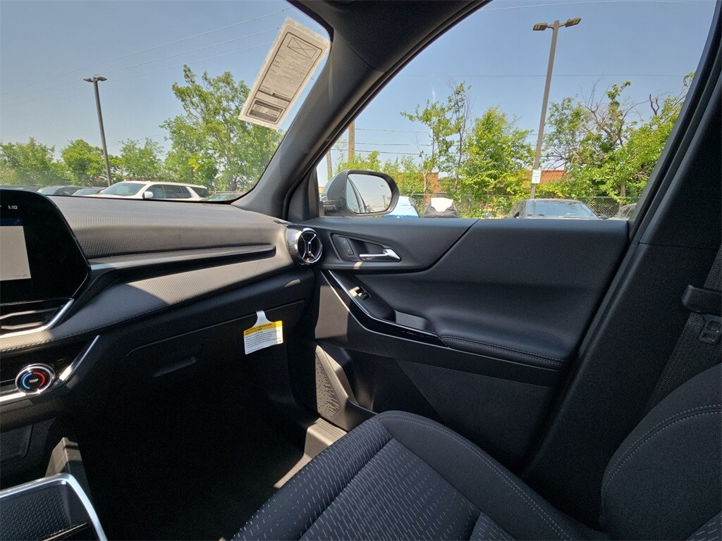 2025 Chevrolet Equinox LT - Photo 11