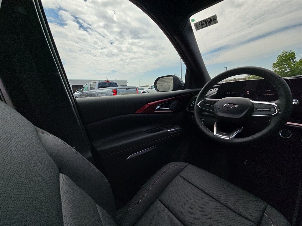 2025 Chevrolet Traverse Z71 - Photo 15