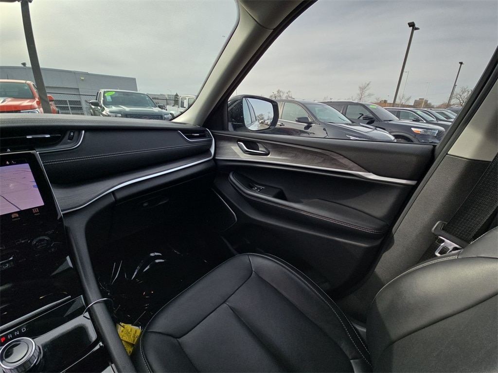 2021 JEEP GRAND CHEROKEE L - Image 11