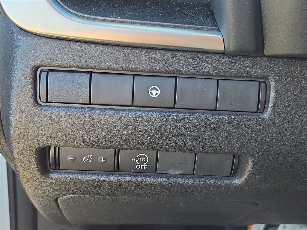 2023 NISSAN ROGUE - Image 17