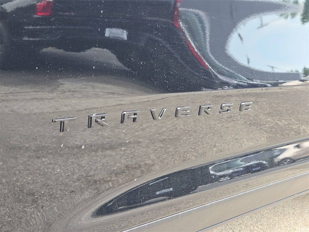 2025 Chevrolet Traverse Z71 - Photo 39