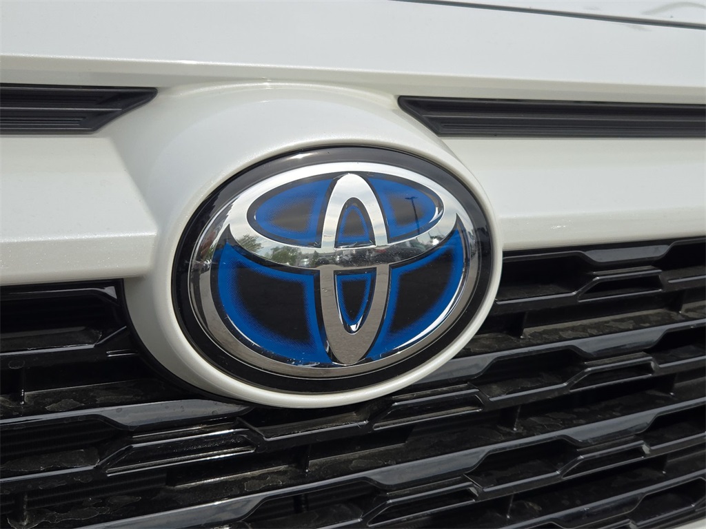 2022 TOYOTA RAV4 - Image 37