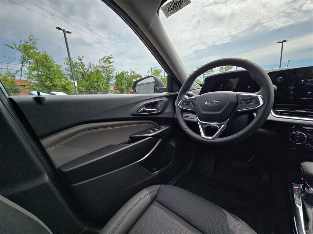 2025 Chevrolet Trax Activ - Photo 15