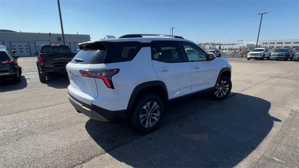 2025 Chevrolet Equinox LT - Photo 8