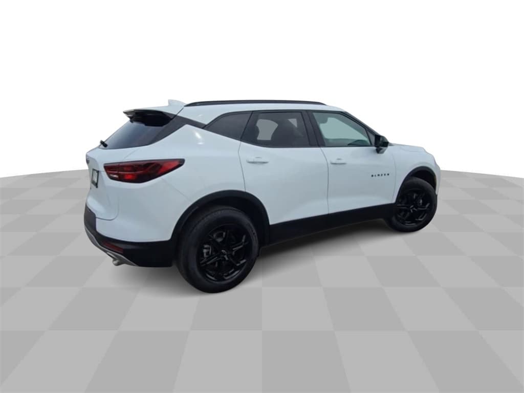 2023 CHEVROLET BLAZER - Image 8