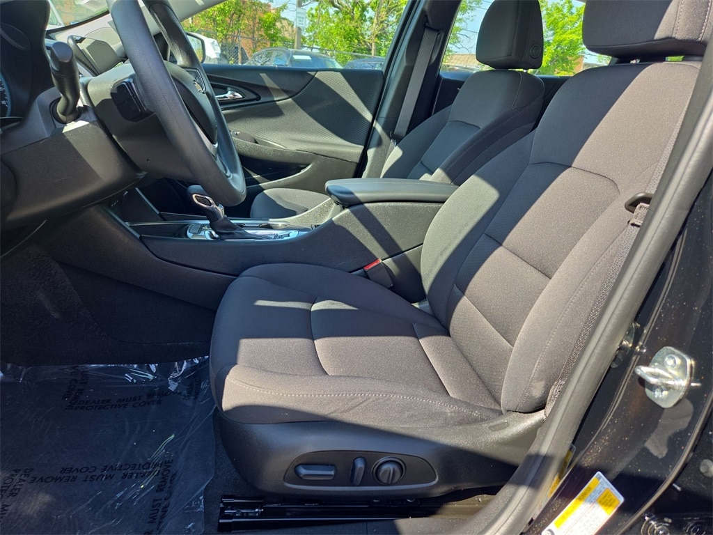 2023 CHEVROLET MALIBU - Image 24