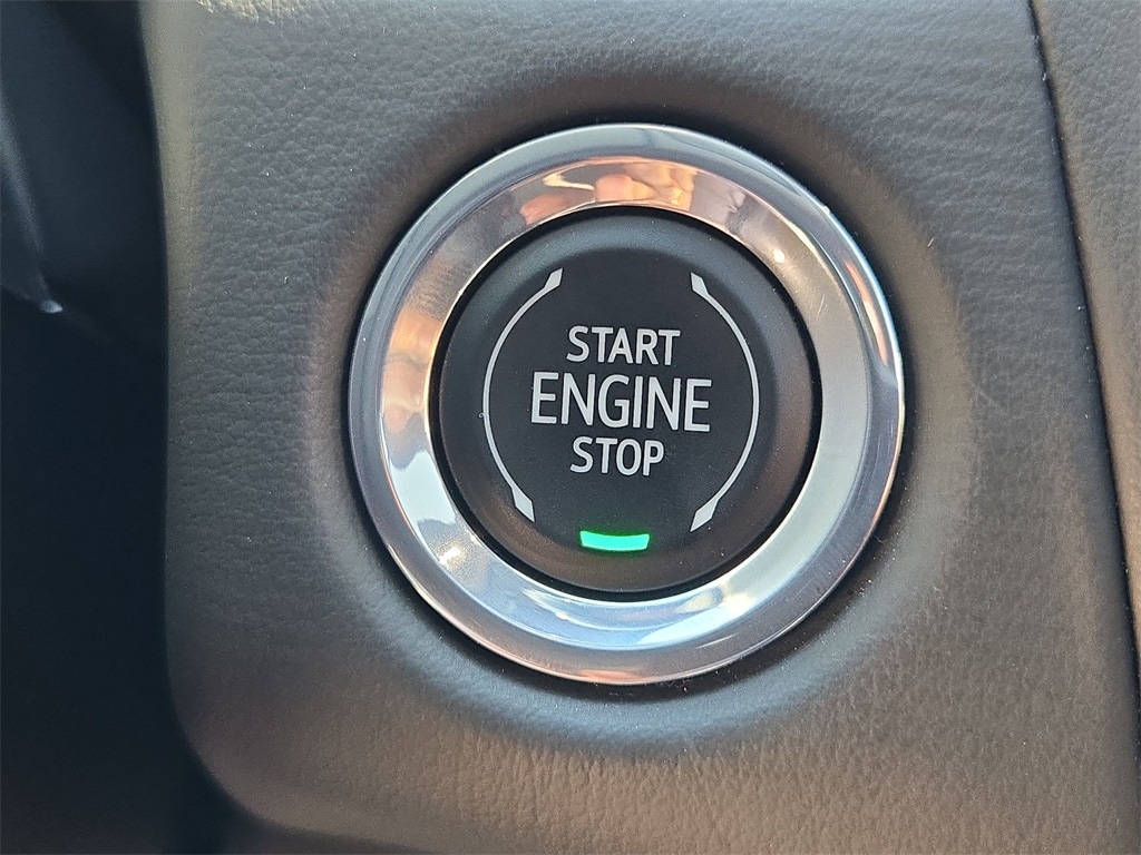 2023 CHEVROLET SUBURBAN - Image 23