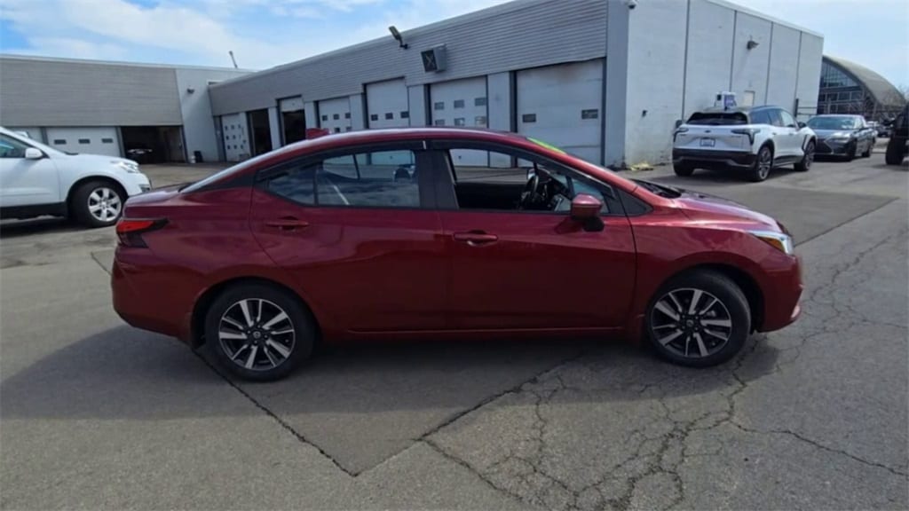 2021 NISSAN VERSA - Image 9