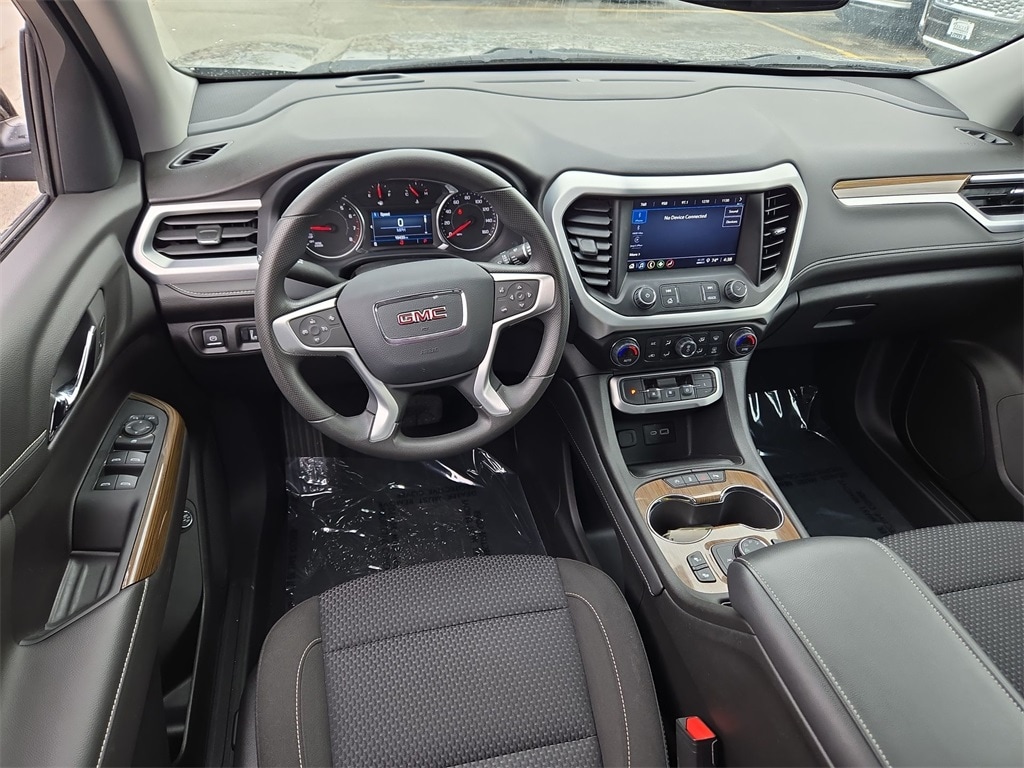 2023 GMC ACADIA - Image 19
