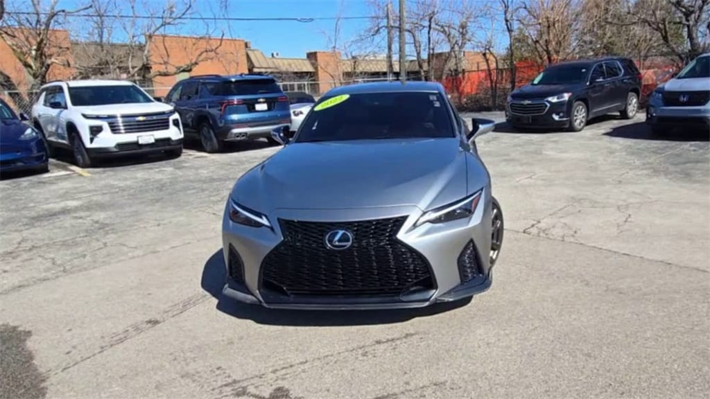 2022 LEXUS IS - Image 3