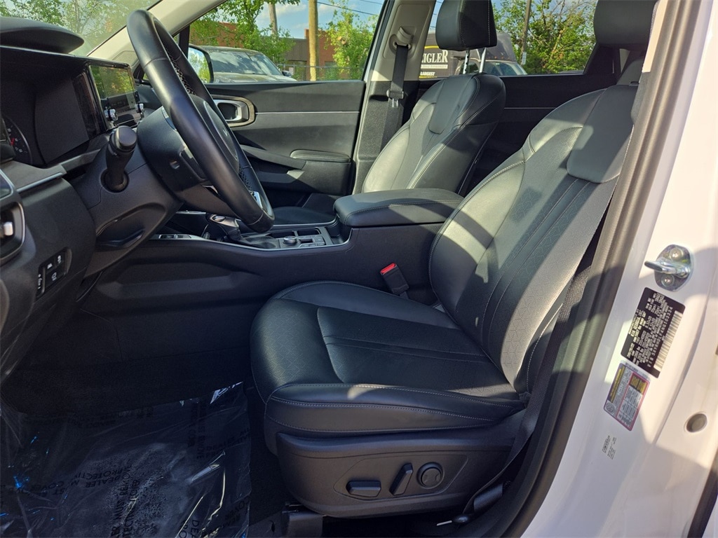 2022 KIA SORENTO - Image 26