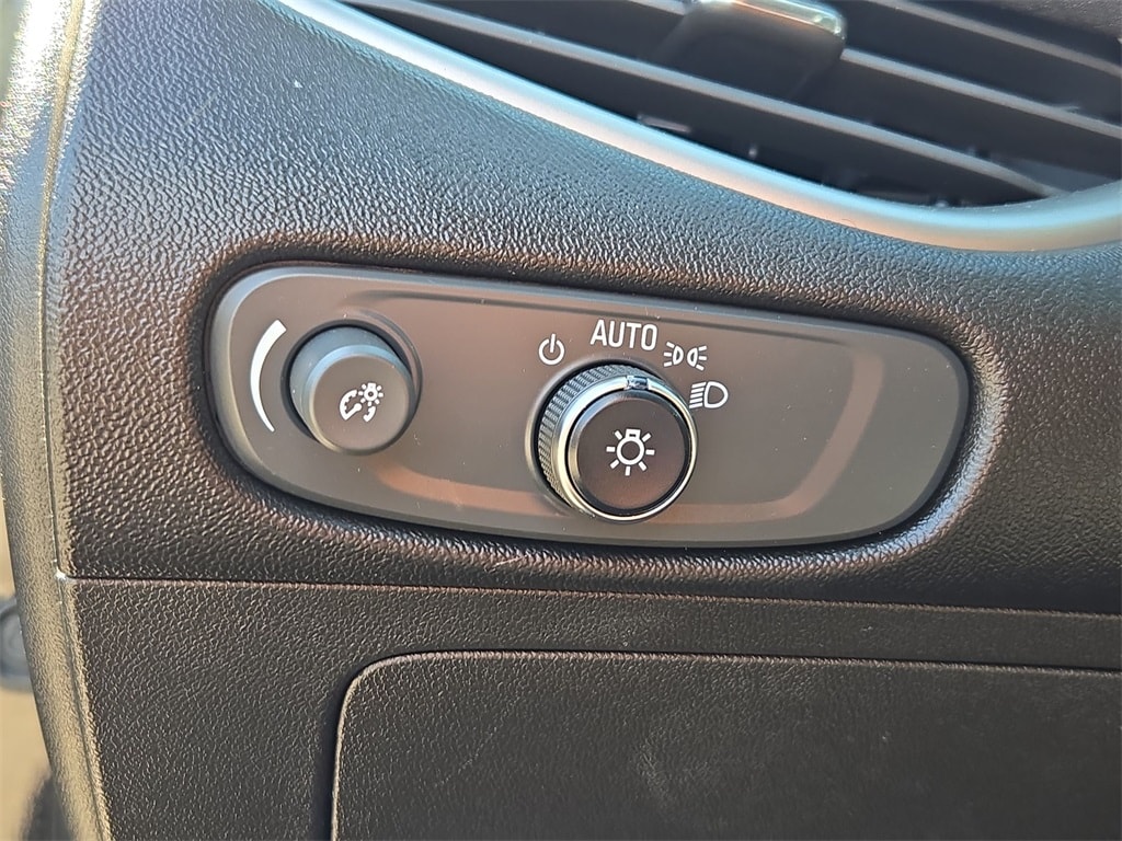 2023 CHEVROLET MALIBU - Image 23