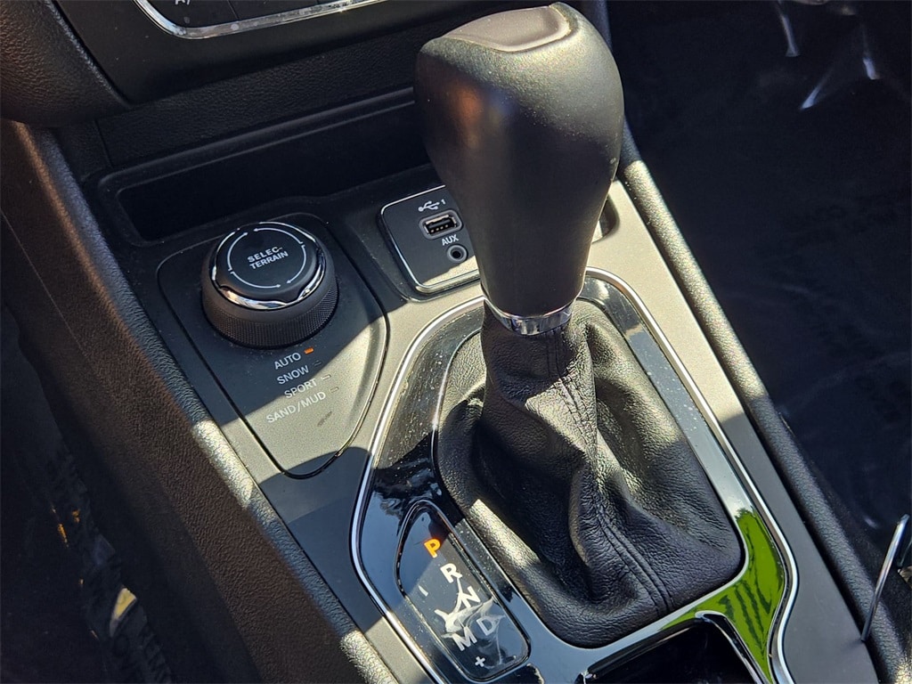 2021 JEEP CHEROKEE - Image 22