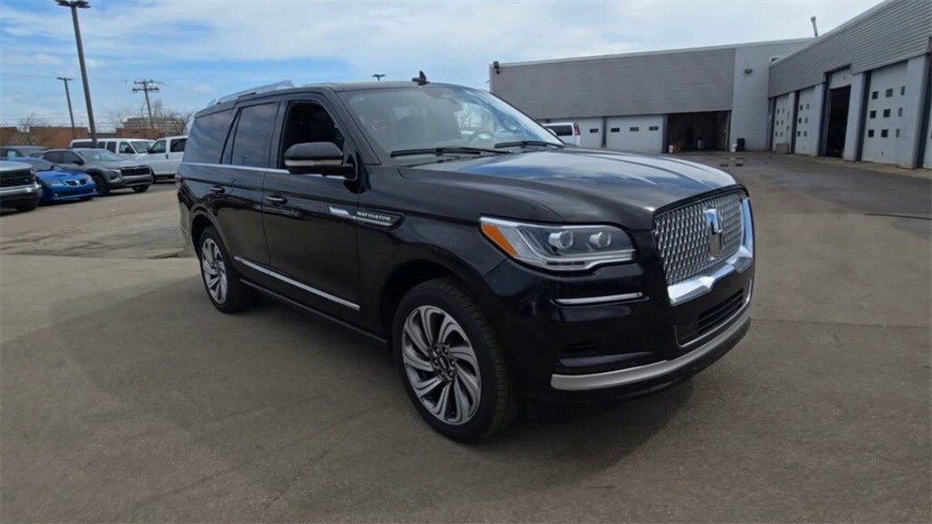 2023 LINCOLN NAVIGATOR - Image 2